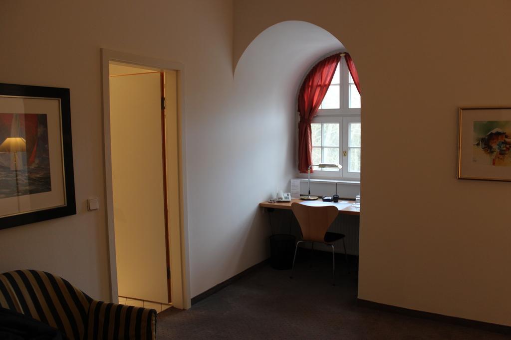 Schloss Hasenwinkel Hotell Rum bild